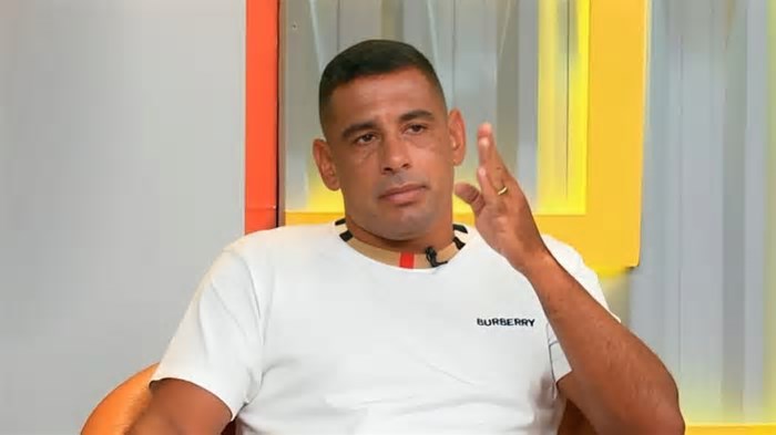 Ex-atacante projetou a rodada do fim de semana nos Estaduais e exaltou meia de gigante do Brasil