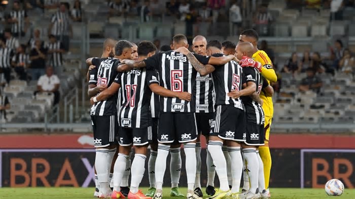 Jogador emprestado pelo Atlético se machuca em estreia e deve perder a temporada