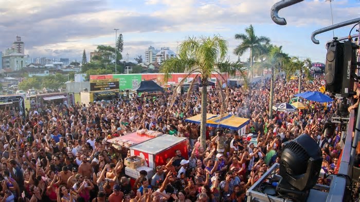Carnaval de Florianópolis terá palco 360º e 11 arenas espalhadas pela cidade; veja detalhes