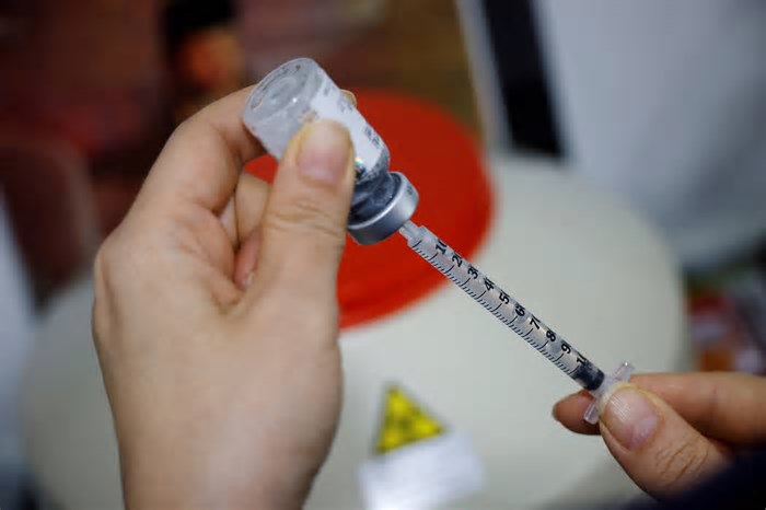 Anvisa encontra botox vencido e outras irregularidades em fiscalização a clínicas de estética
