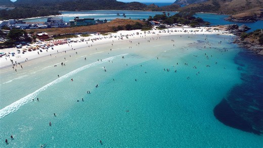 As praias de Cabo Frio são um destino imperdível nesse verão