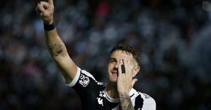 Vasco vence o Botafogo e avança à semifinal do Carioca