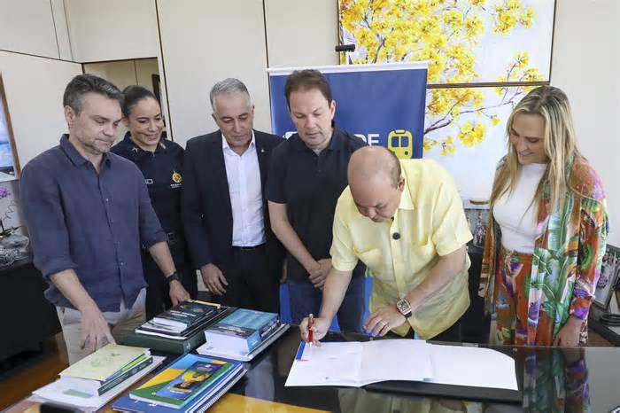 Vai de Graça: Assinado decreto que institui gratuidade no transporte público aos domingos e feriados