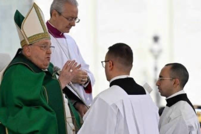 A evolução do quadro de saúde do papa Francisco