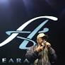 Patrimônios do samba como Malandro, Tendência, Loucuras de uma paixão e Identidade deram o tom do show de Jorge Aragão (Fotos: Beatriz Boblitz) A prim...