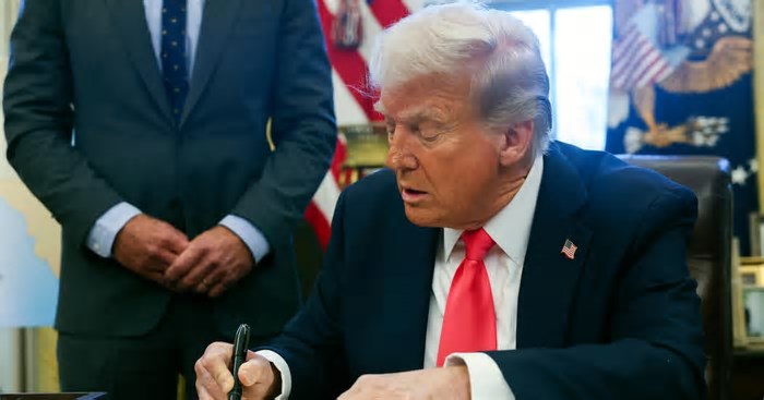 Governo Trump cita Brasil e diz que bloquear informações e multar empresas é antidemocrático