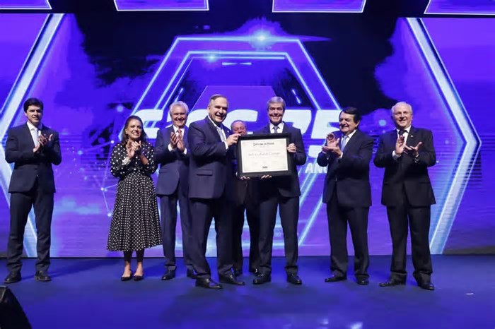 Parcerias e inovação marcam posse de André Rocha na presidência da Fieg