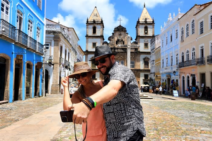 Carnaval da Bahia: festa atrai novo recorde de turistas nos 40 anos de Axé Music