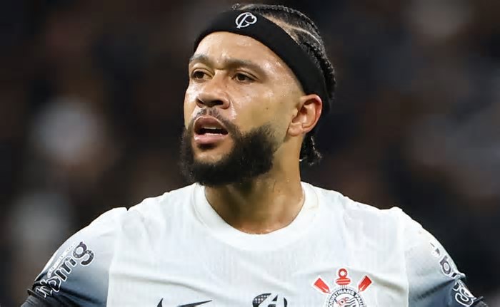 Memphis Depay irrita o Corinthians e Neymar é criticado