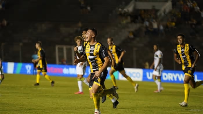 Cascavel vence o América-MG e se classifica para a segunda fase da Copa do Brasil