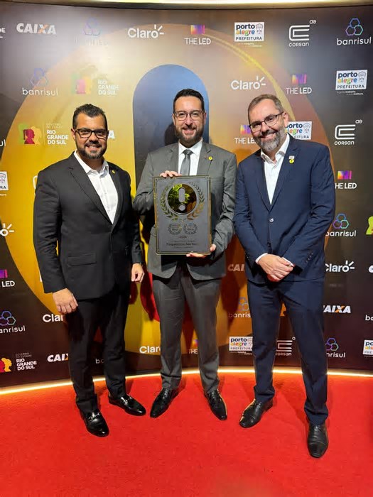 Poupatempo vence Prêmio iBest como melhor iniciativa digital na categoria Governo Estadual