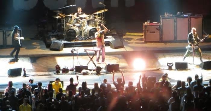 LATAM cria voos extras para levar mineiros ao show do System of a Down em São Paulo