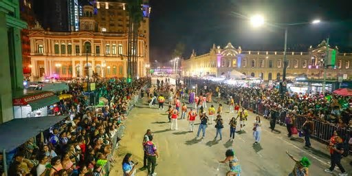 Carnaval da Capital tem início nesta sexta com a tradicional Descida da Borges; confira a programação