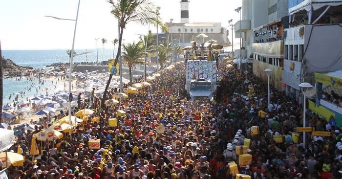 Do futebol para a folia: o investimento milionário das bets no Carnaval