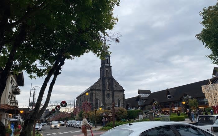 Chuva deve trazer alívio após máximas altas em Gramado; confira como fica o tempo