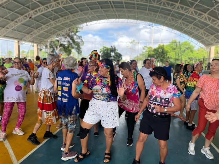 Idosos fazem a festa na Vila Social de Messejana