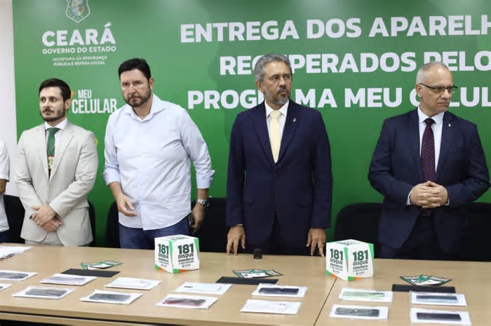 Programa Meu Celular devolve 200 telefones para os donos em Fortaleza