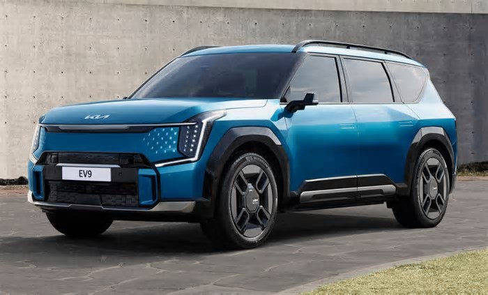 Kia EV9: SUV de 7 lugares e premiado chega ao Brasil; veja preço e itens