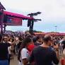 Público lotou a Esplanada do Mineirão, na Região da Pampulha, para um dos eventos de pré-carnaval mais aguardados do ano na capital mineira.