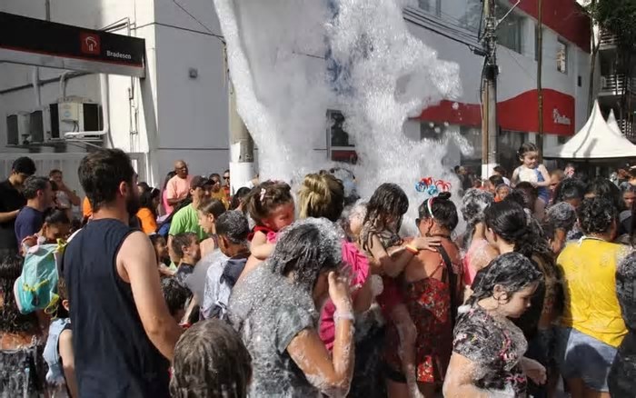 Qual é a programação de pré-carnaval no Sul de Minas neste sábado (22)?