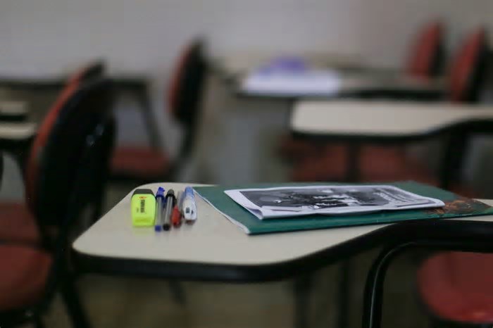 Mais um escândalo da Smed: a deposição de diretores eleitos nas escolas (Movimento Eleição Também é Educação)