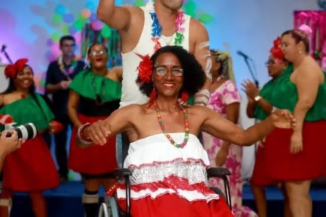 Baile da Inclusão da Abadef celebra a diversidade e marca lançamento do bloco Me Deixa à Vontade