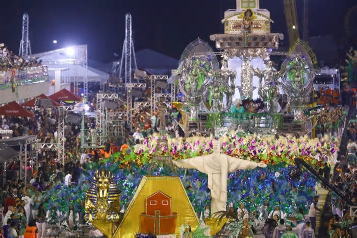 Veja lista de objetos proibidos no Sambódromo de Manaus durante Carnaval