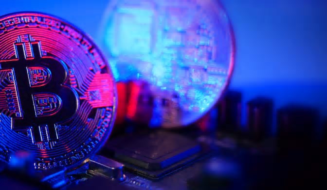 Bitcoin acima de US$ 50 mil: o que esperar do mercado de criptomoedas nos próximos meses?