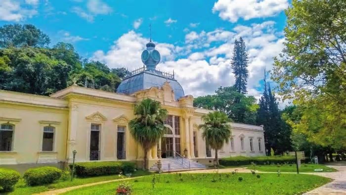 Cidade das montanhas mineiras encanta com suas belezas naturais; conheça