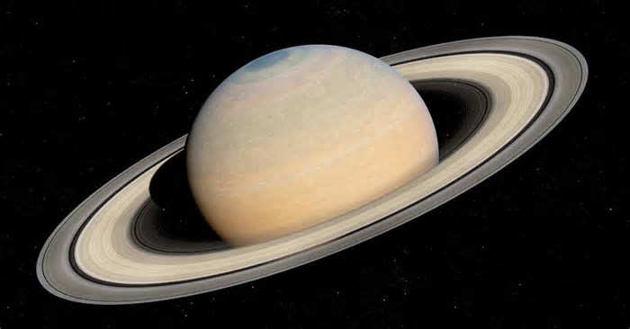 Os anéis de Saturno vão desaparecer em março? Entenda o fenômeno