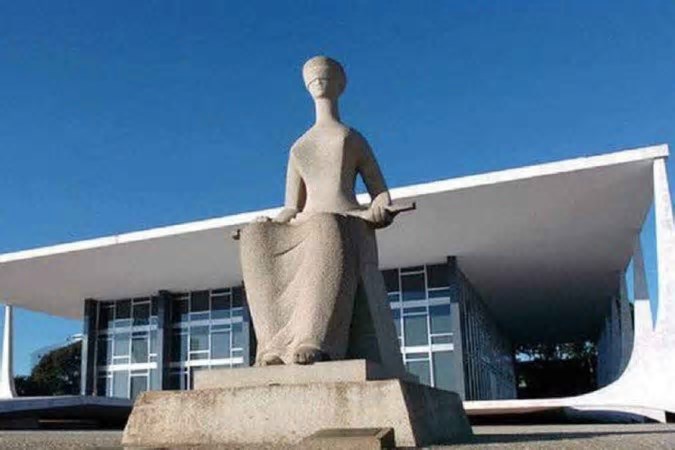Franquias no Brasil registram crescimento, mas enfrentam desafios jurídicos