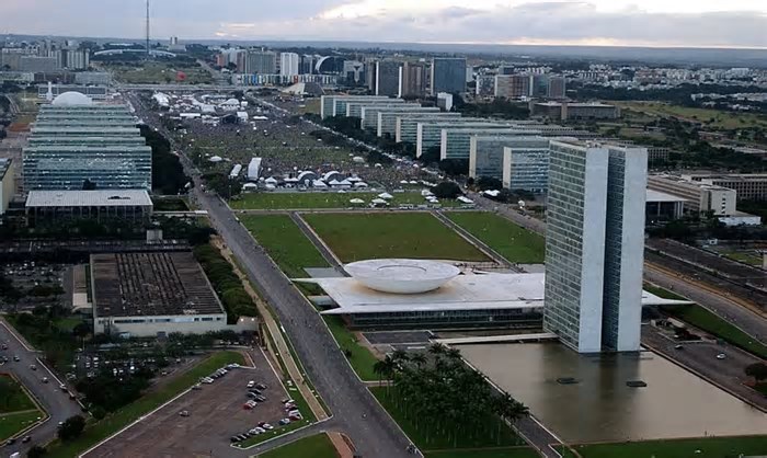 Prefeitos da região vão a Brasília