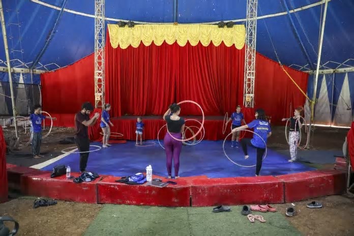 Oficinas de Circo Gratuitas para Crianças e Adolescentes no Gama
