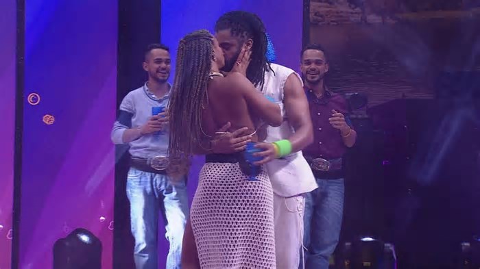 'Nunca será algo negativo', opina Fernanda Keulla sobre formar casal no BBB