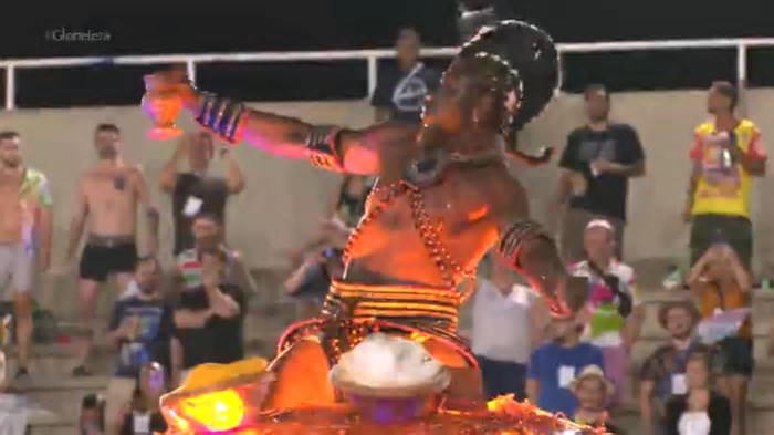 Carnaval: O samba carioca reencontra as origens africanas e a força dos Orixás