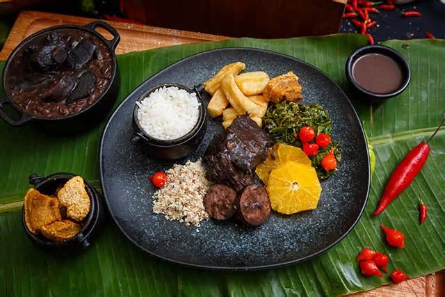 Hotéis Hilton do RJ comemoram o Carnaval com feijoada