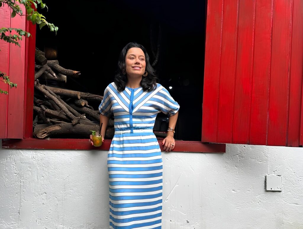 Daniela Filomeno no restaurante Xapuri, em Belo Horizonte, um dos guardiões da comida mineira • CNN Viagem & Gastronomia