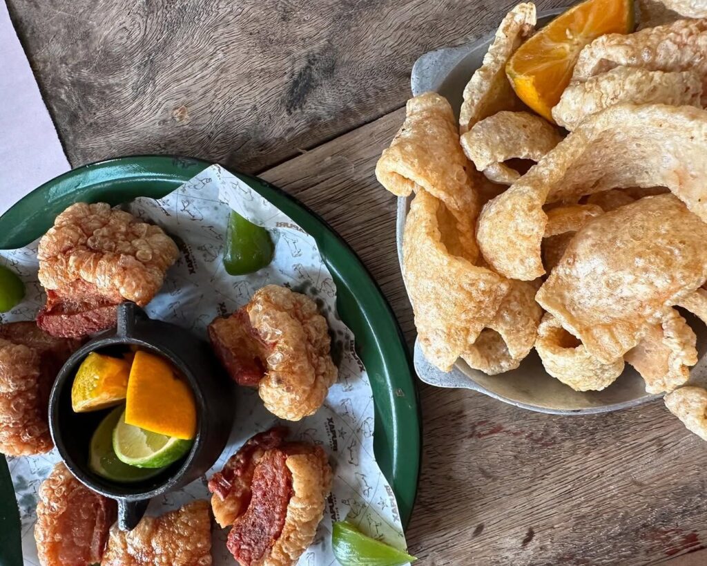 Torresmo de barriga e pururuca do Xapuri • CNN Viagem & Gastronomia