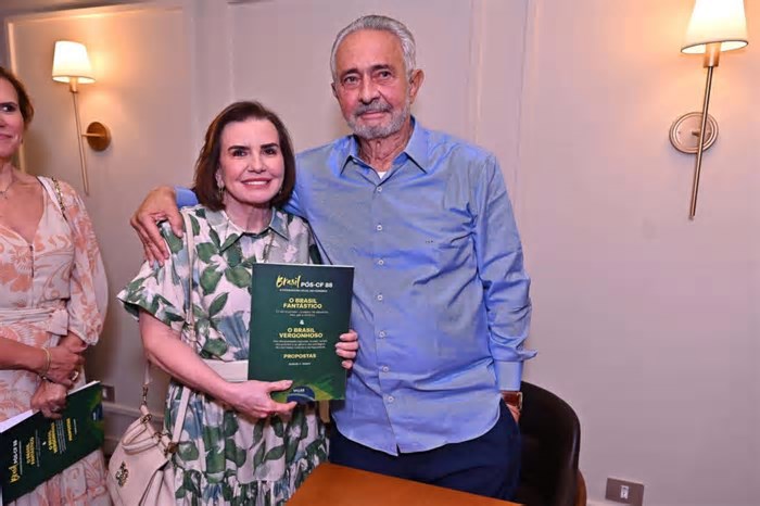 Presidente do TCE-AM participa de lançamento do livro de Samuel Hanan em Manaus