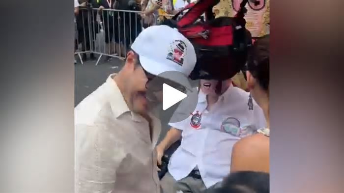 VÍDEO: Marcelo Rubens Paiva, autor de ‘Ainda Estou Aqui’, é agredido em bloco de carnaval em SP