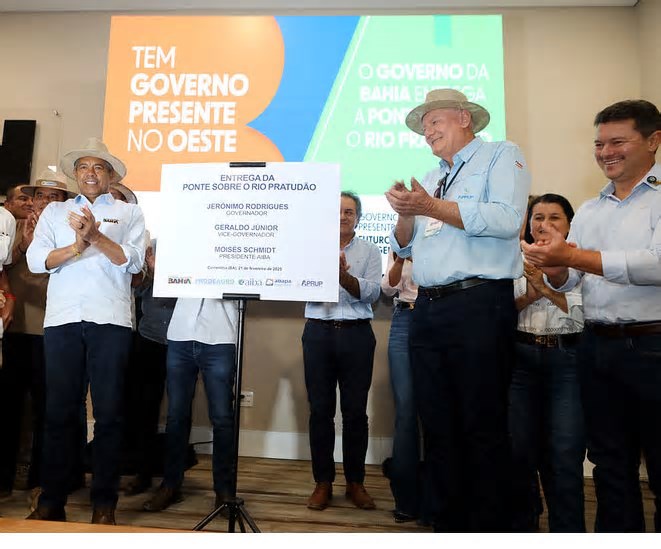 Durante evento, governador autoriza obras para melhorar logística no Oeste da Bahia