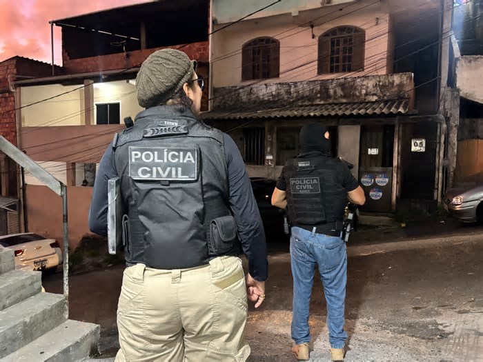 Cinco homens morrem e nove são presos em operação contra suspeitos de homicídios, tráfico de drogas e roubos de veículos na BA