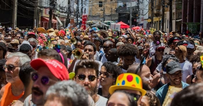 Tradição no pré-Carnaval de Salvador, confira atrações do Banho de Mar à Fantasia