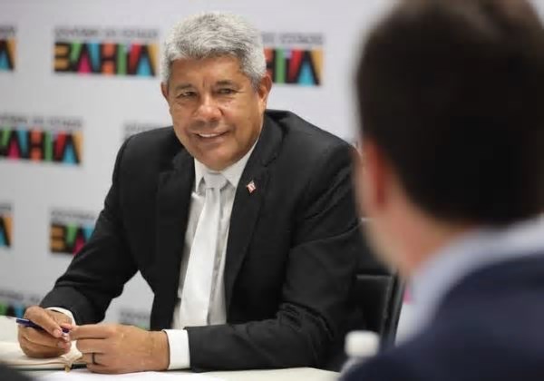 Jerônimo sanciona criação da Bahia Filmes, primeira empresa estadual de audiovisual do Brasil
