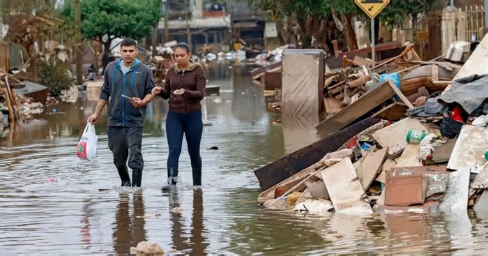 BNDES e Governo do RS firmam acordo para prevenir desastres climáticos no estado