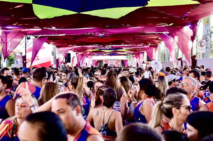 Blocos e shows marcam folia antecipada neste fim de semana no Sul de Minas; veja programação