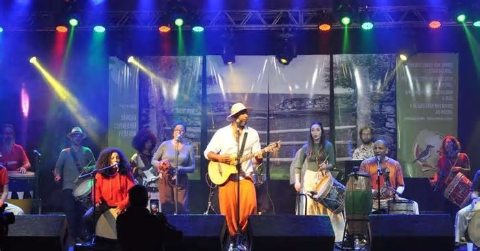 Noite de Movimento Sul Universal no Grezz