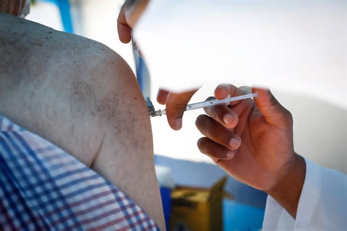 A má ciência ameaça a saúde pública: como análises incorretas fazem vacinas parecerem perigosas
