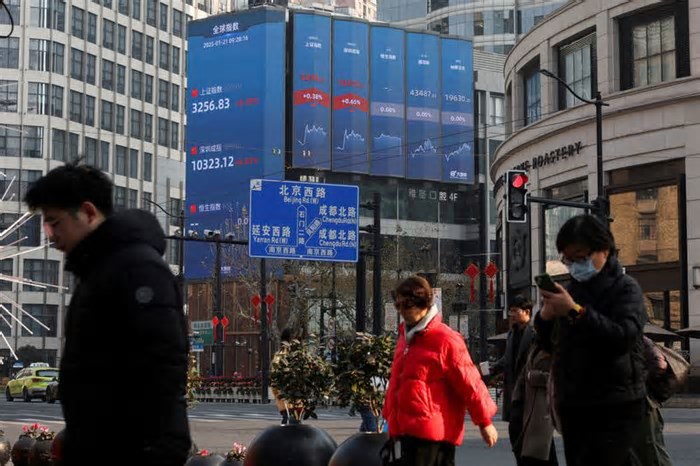 Setores de tecnologia e imobiliário impulsionam alta das ações da China e de Hong Kong
