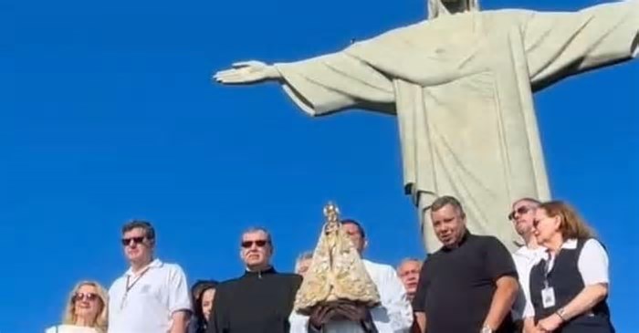 Imagem Peregrina de Nª Sª de Nazaré visita o Cristo Redentor no Rio de Janeiro